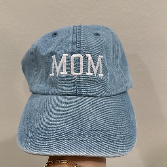 Set of Mom & Dad Denim hats - Picture 2 of 3